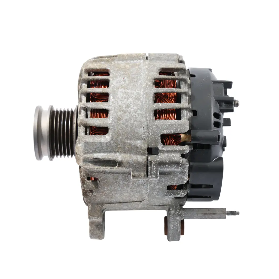 Benziner Lichtmaschine Generator Valeo für Audi Skoda Volkswagen 1.4 TSI mit Teilenummer 04E903023K Audi Skoda Volkswagen 1.4 TSI Benziner Lichtmaschine Generator Valeo - SKU 04E903023K - Teilenummer 04E903023K