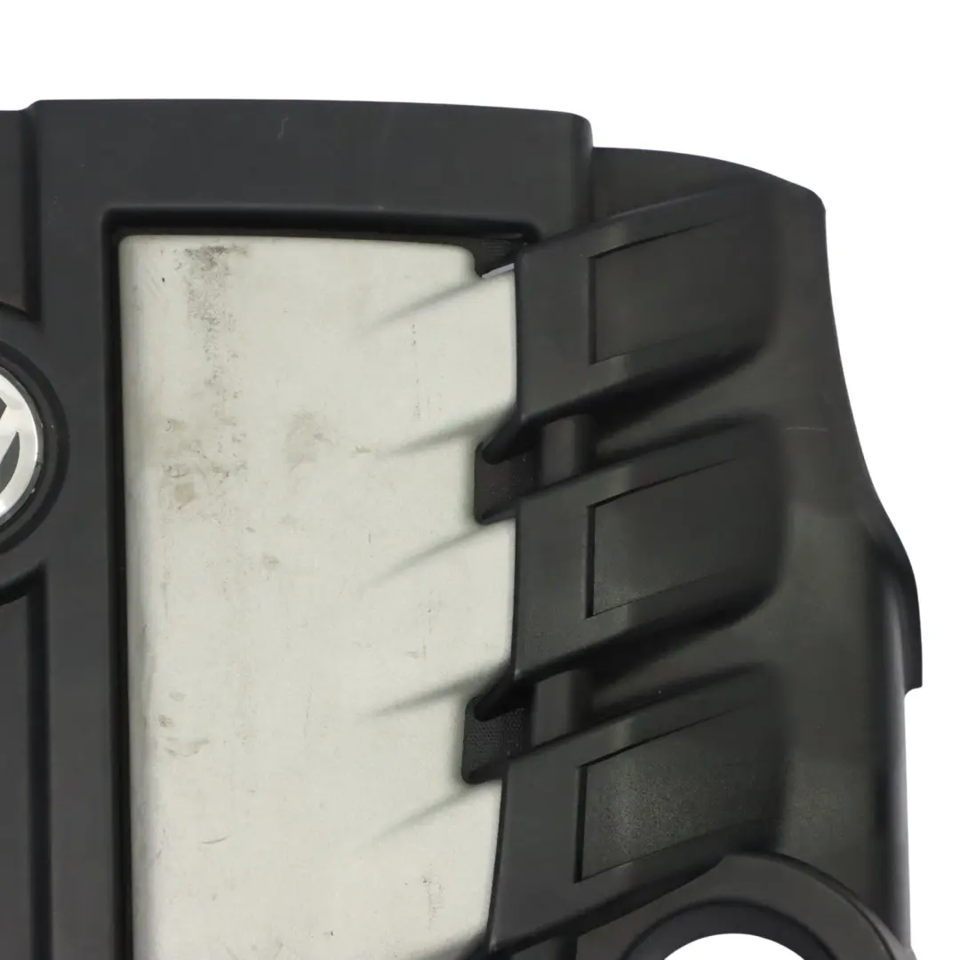 7L V6 3.0 TDI Pokrywa Panel Osłona Silnika do Volkswagen Touareg o numerze 059103925AN Volkswagen Touareg 7L V6 3.0 TDI Pokrywa Panel Osłona Silnika - SKU 059103925AN - Numer Części 059103925AN
