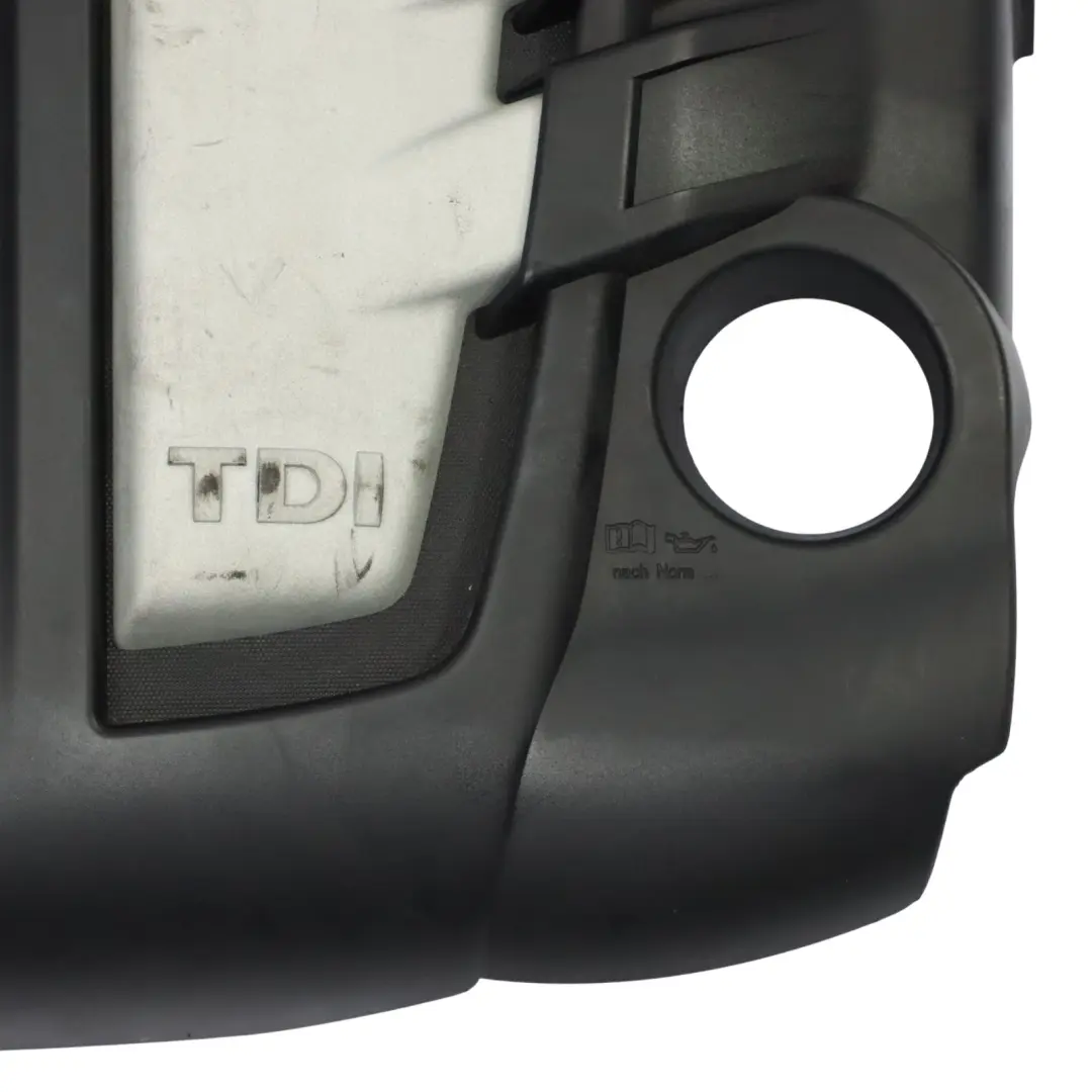 7L V6 3.0 TDI Motore Pannello Copertura Superiore per Volkswagen Touareg con numero di parte 059103925AN Volkswagen Touareg 7L V6 3.0 TDI Motore Pannello Copertura Superiore - SKU 059103925AN - Numero di parte 059103925AN