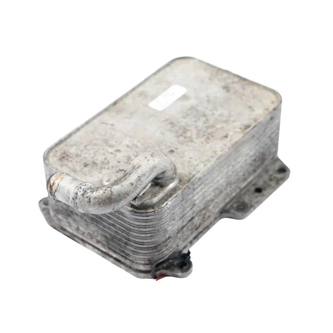 A8L D4 3.0 TDI CBTA Refrigerador De Aceite Del Motor para Audi con número de pieza 059117021R Audi A8L D4 3.0 TDI CBTA Refrigerador De Aceite Del Motor - SKU 059117021R - Número de pieza 059117021R