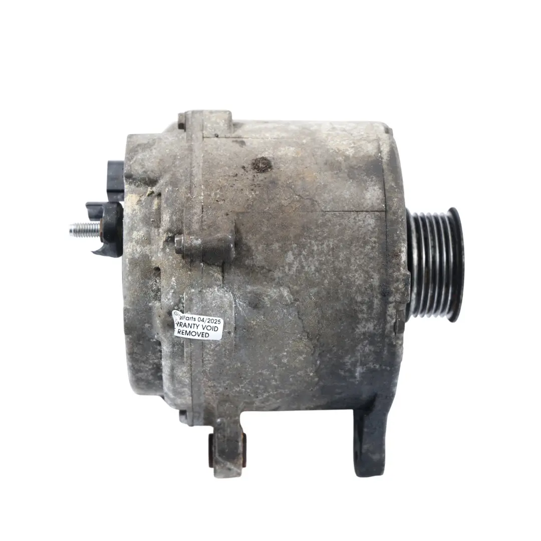 Alternatore raffreddato ad acqua 190A per Volkswagen Touareg Audi Q7 con numero di parte 059903015P Volkswagen Touareg Audi Q7 Alternatore raffreddato ad acqua 190A - SKU 059903015P - Numero di parte 059903015P