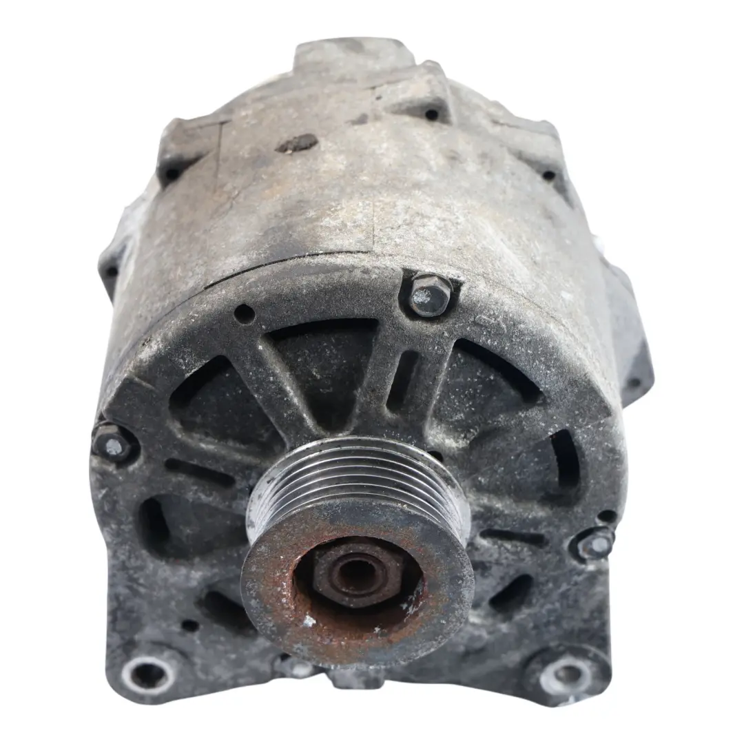 Alternatore raffreddato ad acqua 190A per Volkswagen Touareg Audi Q7 con numero di parte 059903015P Volkswagen Touareg Audi Q7 Alternatore raffreddato ad acqua 190A - SKU 059903015P - Numero di parte 059903015P