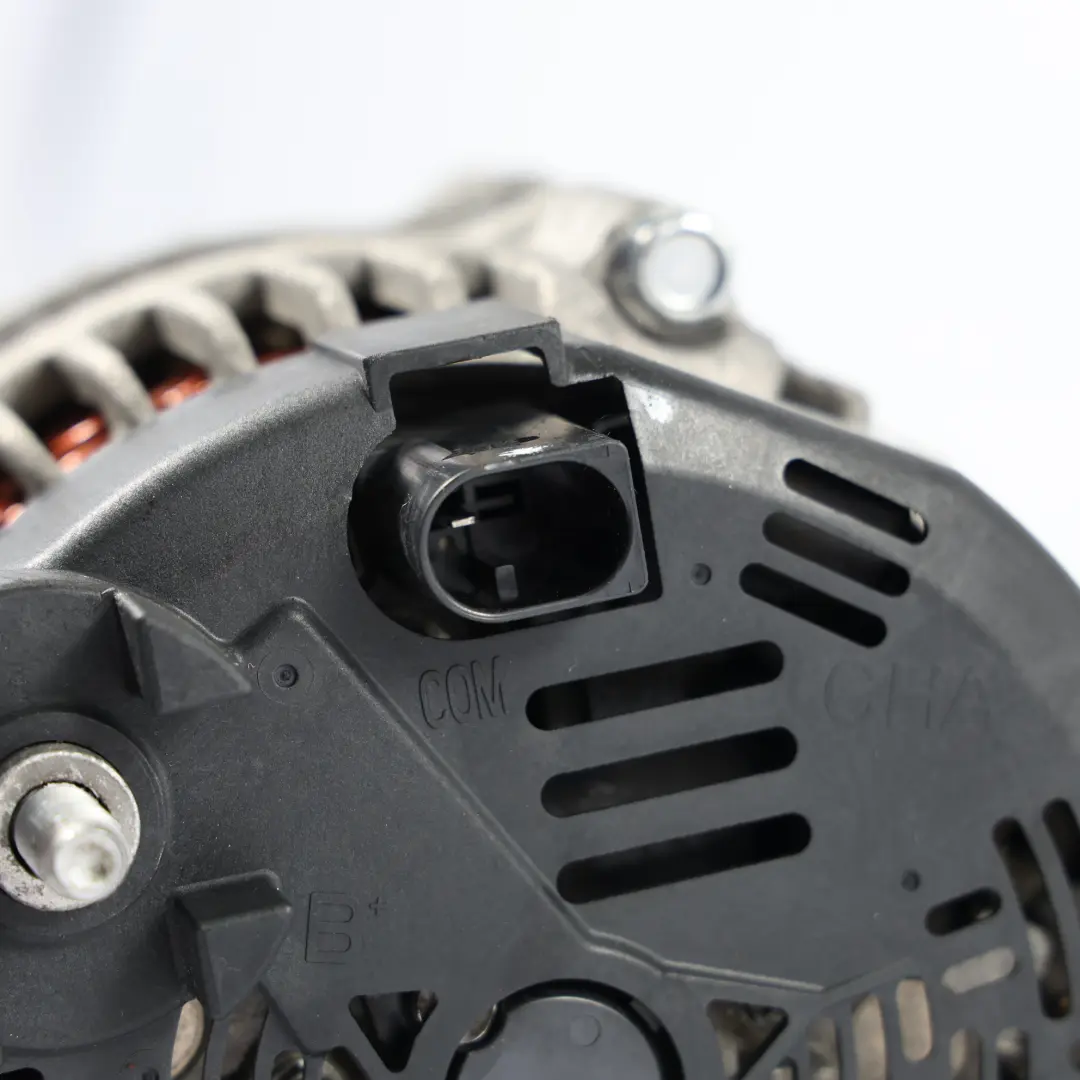 Audi A6 C7 3.0 TDI CLAA Alternador Generador Unidad Motor Hitachi - SKU 059903018R - Número de pieza 059903018R
