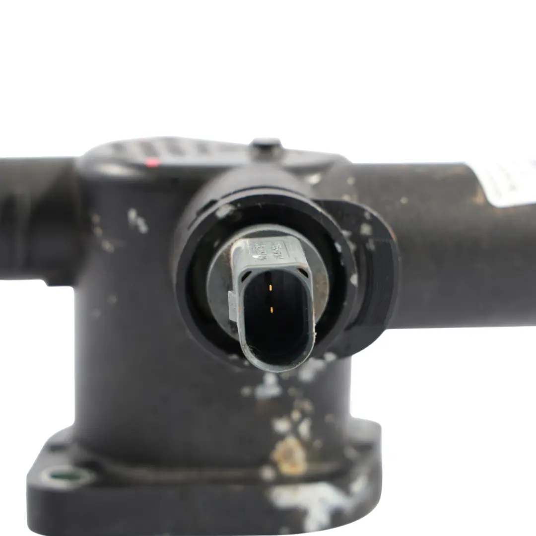 BSE Boîtier De Thermostat Liquide Refroidissement Audi A3 8P 1.6 MPI - SKU 06A121133AL - Numéro de pièce 06A121133AL