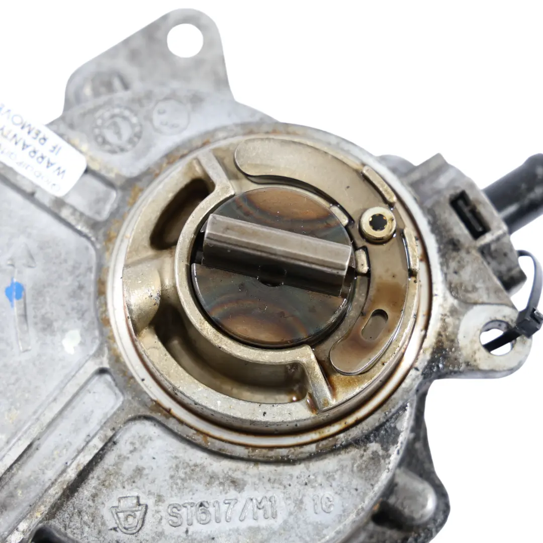 1K 2.0 TSI BWA Unterdruck Pumpe für VW Volkswagen Golf mit Teilenummer 06D145100H VW Volkswagen Golf 1K 2.0 TSI BWA Unterdruck Pumpe - SKU 06D145100H - Teilenummer 06D145100H