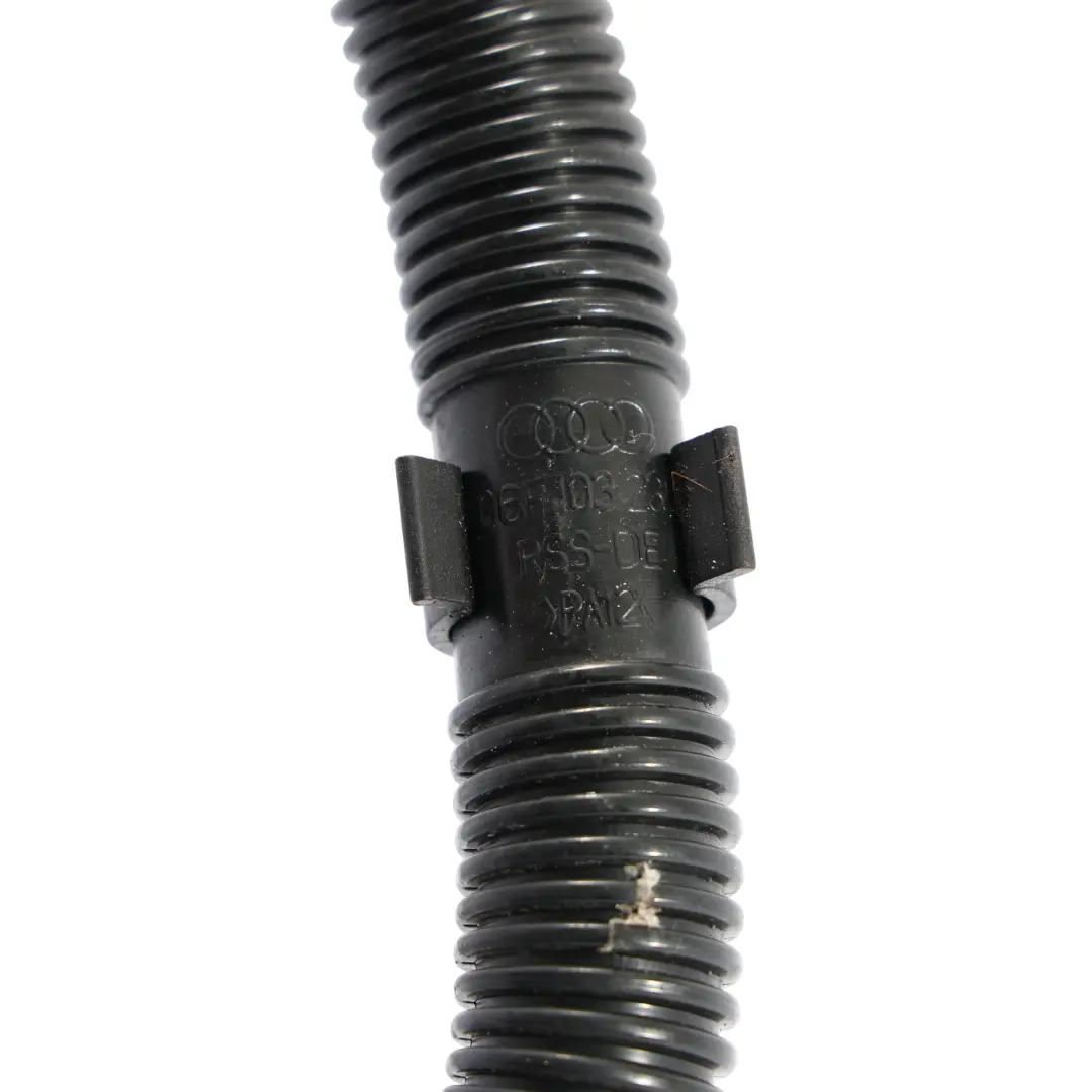 Volkswagen Golf V 1K Audi A4 B7 Wąż Przewód Powietrza Odmy - SKU 06F103235 - Numer Części 06F103235