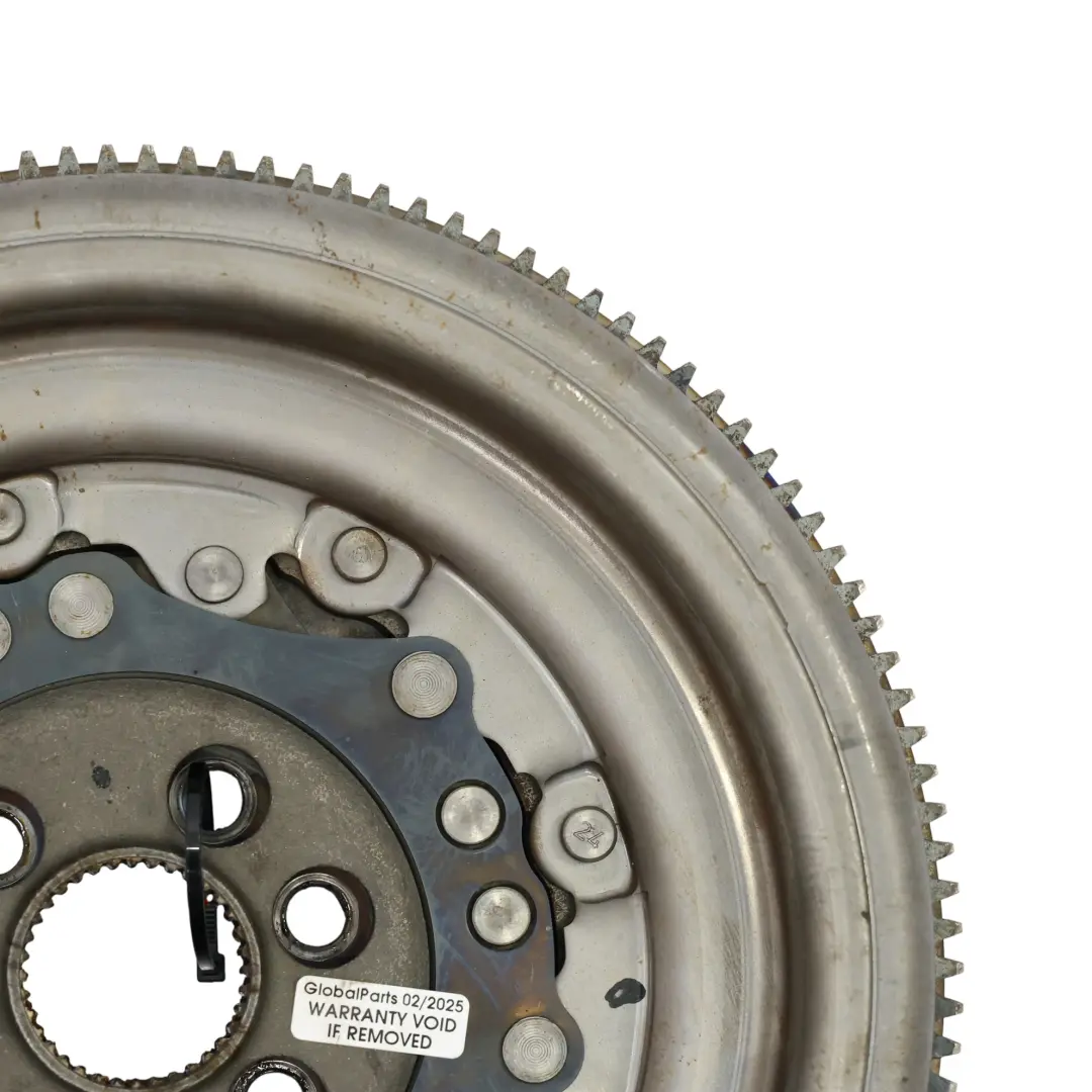 Zweimassen Schwungrad Automatik Getriebe für Audi A3 8P mit Teilenummer 06F105266 Audi A3 8P Zweimassen Schwungrad Automatik Getriebe - SKU 06F105266 - Teilenummer 06F105266