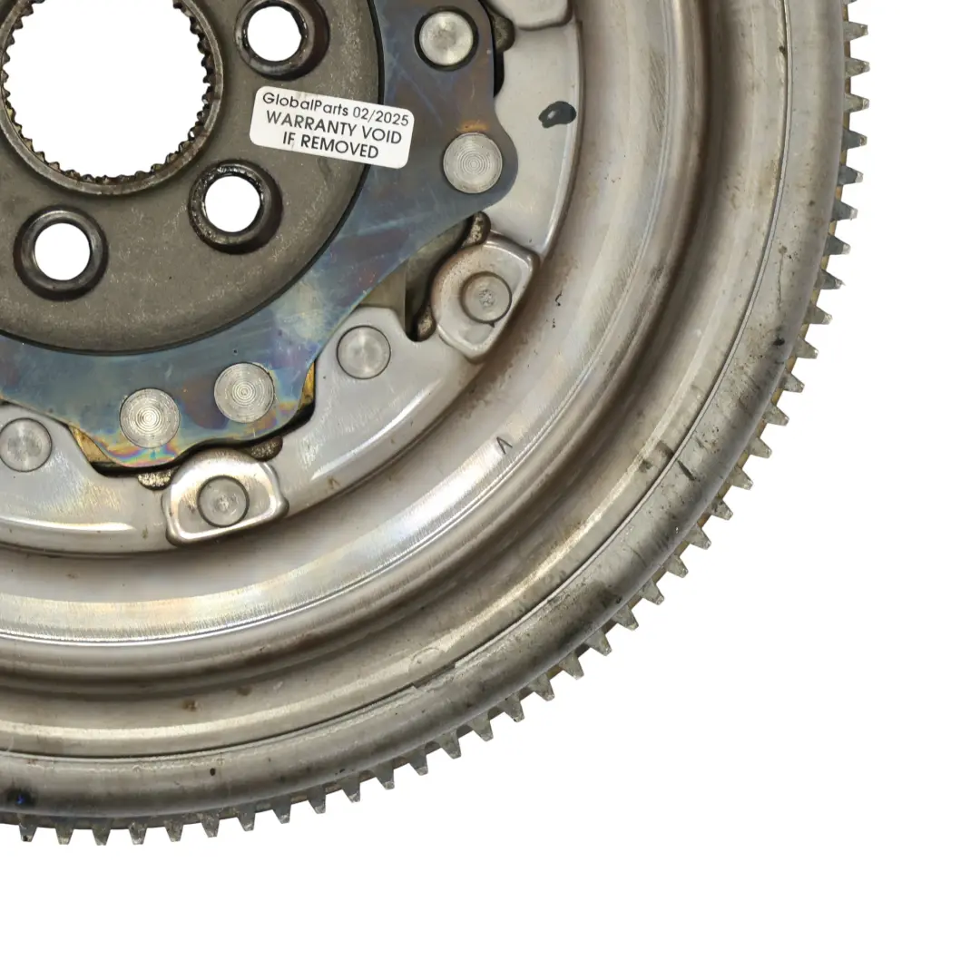 Zweimassen Schwungrad Automatik Getriebe für Audi A3 8P mit Teilenummer 06F105266 Audi A3 8P Zweimassen Schwungrad Automatik Getriebe - SKU 06F105266 - Teilenummer 06F105266