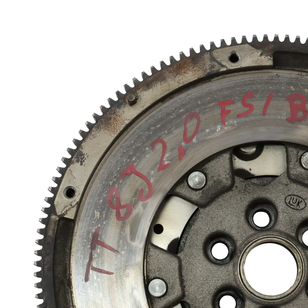 BWA Volant Moteur Bimasse Manuel pour Audi TT 8J 2.0 TFSI à propos du numéro de pièce 06F105266K Audi TT 8J 2.0 TFSI BWA Volant Moteur Bimasse Manuel - SKU 06F105266K - Numéro de pièce 06F105266K