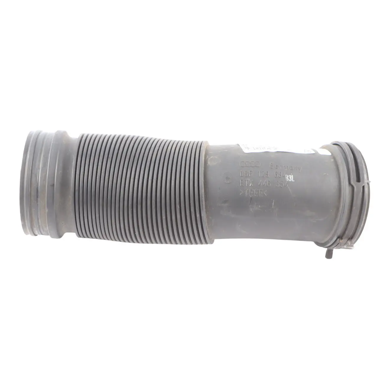 Audi TT 8J Engine Connecting Tube Pipe Hose 06F129684