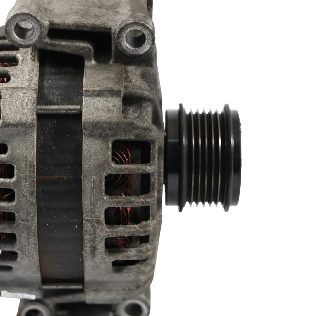 Motore Alternatore Generatore per Audi A4 B8 A5 8T 2.0 TFSI con numero di parte 06H903017T Audi A4 B8 A5 8T 2.0 TFSI Motore Alternatore Generatore - SKU 06H903017T-1 - Numero di parte 06H903017T