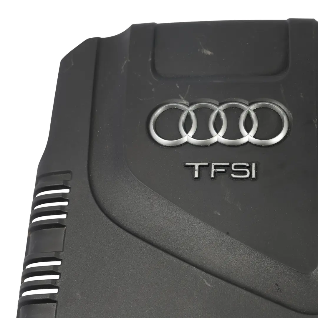 Górna Osłona Silnika Panel Akustyczny do Audi A4 B8 A5 8T 1.8 TFSI o numerze 06J103925AG Audi A4 B8 A5 8T 1.8 TFSI Górna Osłona Silnika Panel Akustyczny - SKU 06J103925AG - Numer Części 06J103925AG