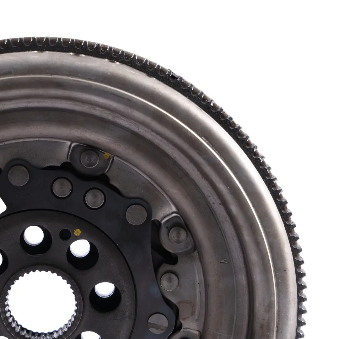 Audi A3 8P 1.8 TFSI Zweimassenschwungrad Getriebe Benzin Automatik - SKU 06J105266D - Teilenummer 06J105266D