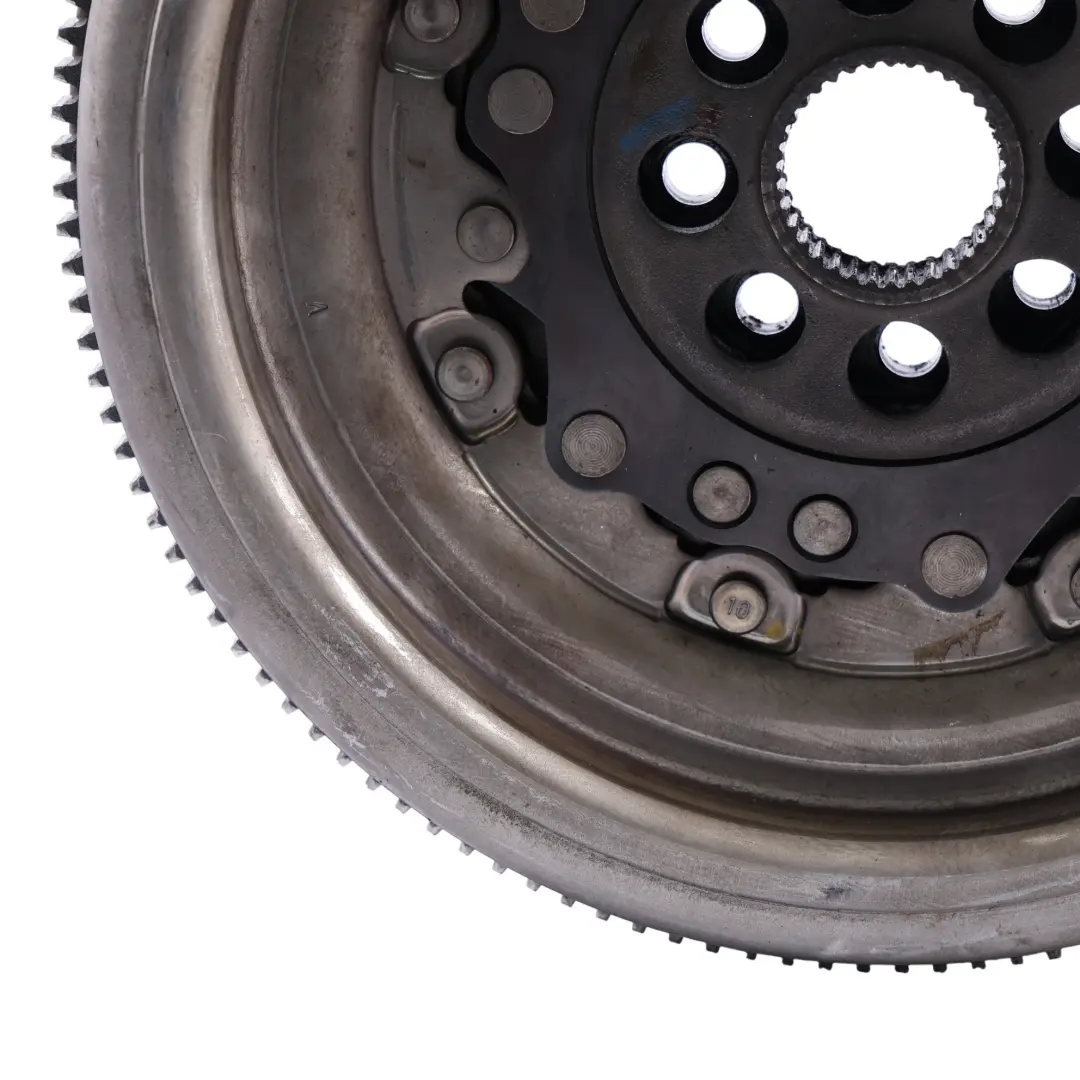 Volant Boîte De Vitesses Automatique pour Audi A3 8P 1.8 TFSI Double à propos du numéro de pièce 06J105266D Audi A3 8P 1.8 TFSI Double Volant Boîte De Vitesses Automatique - SKU 06J105266D - Numéro de pièce 06J105266D