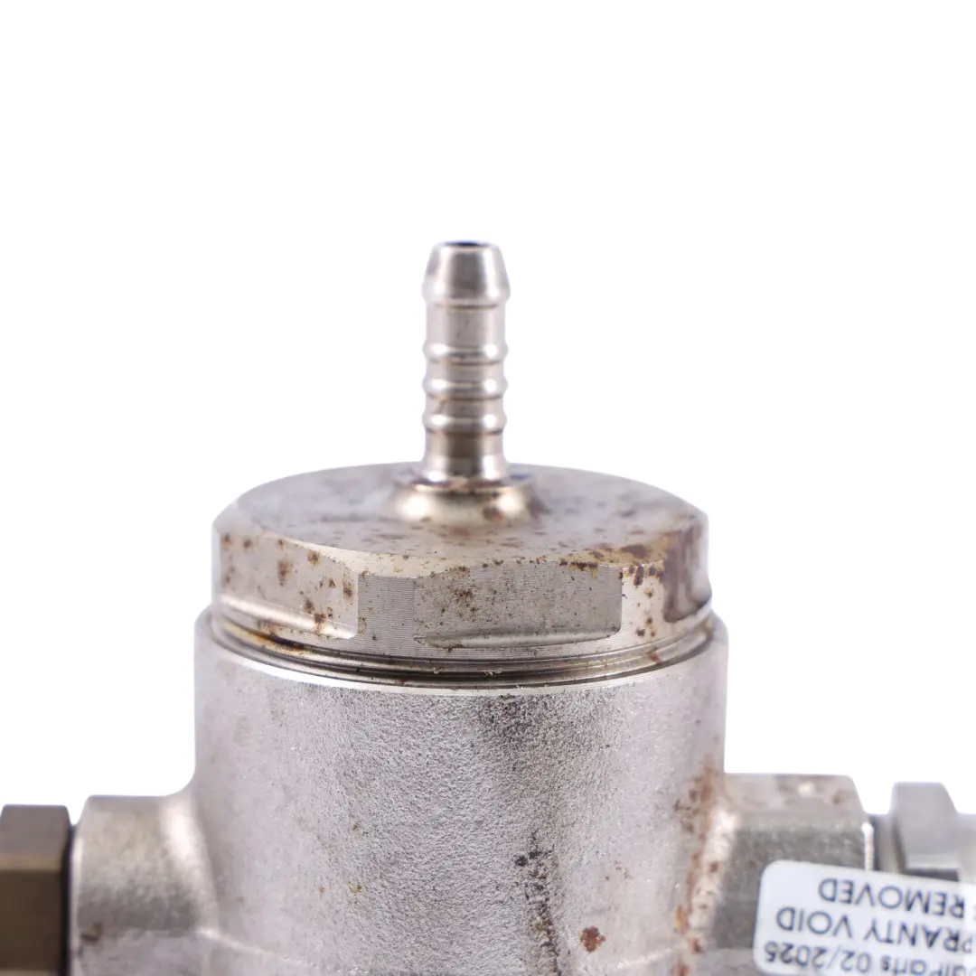 Bomba De Combustible De Alta Presión para Audi A4 B8 A5 8T TT 8J 2.0 TFSI con número de pieza 06J127025G Audi A4 B8 A5 8T TT 8J 2.0 TFSI Bomba De Combustible De Alta Presión - SKU 06J127025G - Número de pieza 06J127025G