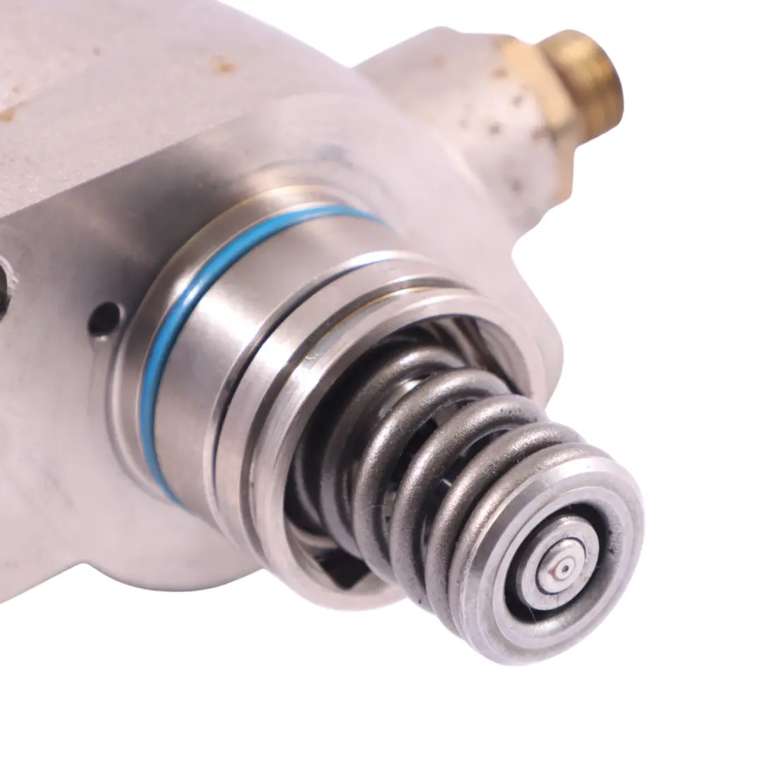 Pompa Carburante 2.0 TFSI Alta Pressione per VW Golf Mk7 Audi A3 S3 8V con numero di parte 06L127027C VW Golf Mk7 Audi A3 S3 8V Pompa Carburante 2.0 TFSI Alta Pressione - SKU 06L127027C-1 - Numero di parte 06L127027C