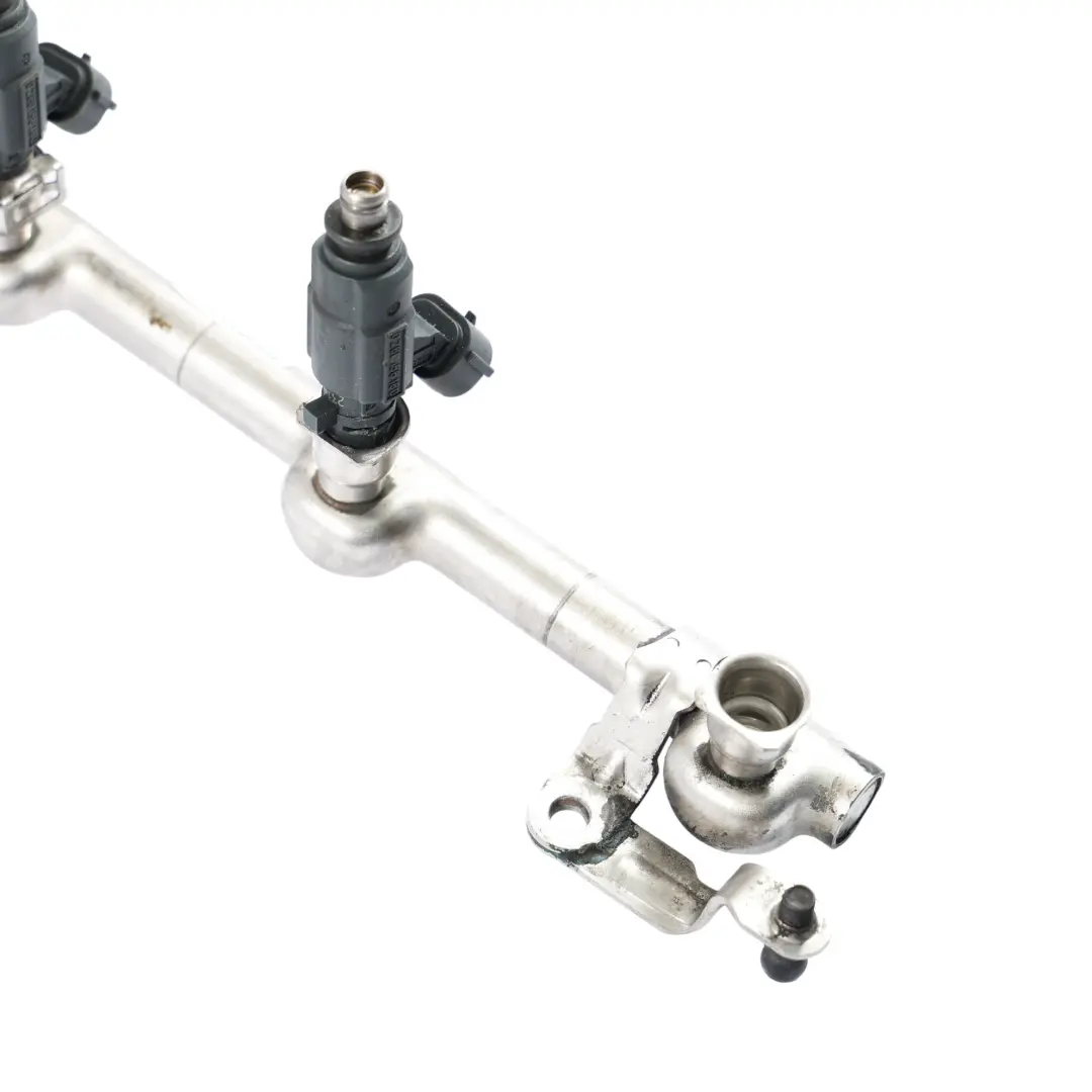 Audi S4 B6 4.2 V8 Petrol Fuel Injectors Injection Rail Line Pipe - SKU 078133681BA - Part number 078133681BA