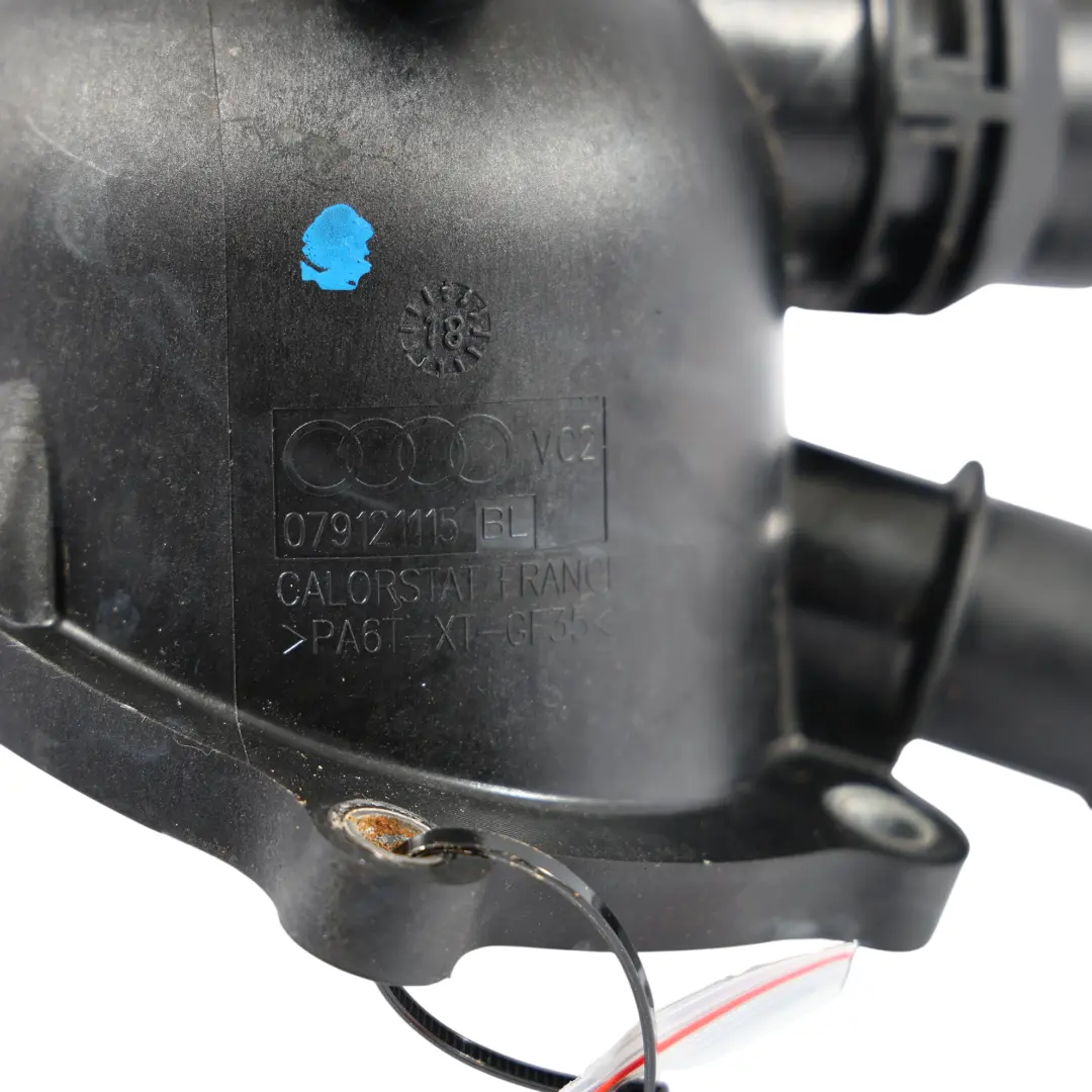 Audi A7 4G 4.0 TFSI Boîtier Thermostat Liquide Refroidissement - SKU 079121115BD - Numéro de pièce 079121115BD