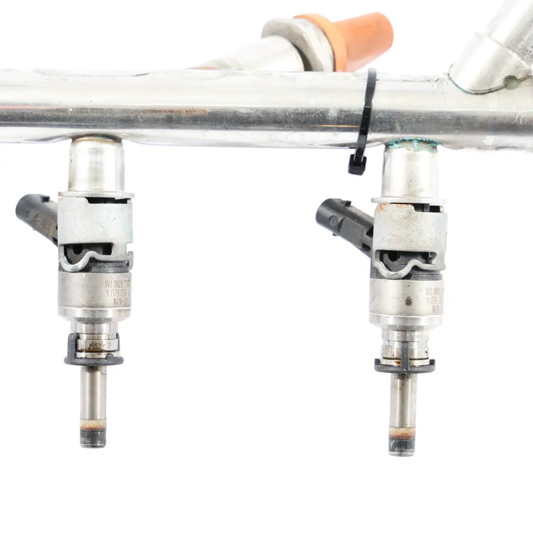 4G8 4.0 TFSI Injecteurs Ligne Injection Carburant Droit pour Audi A7 S7 à propos du numéro de pièce 079133316BE Audi A7 S7 4G8 4.0 TFSI Injecteurs Ligne Injection Carburant Droit - SKU 079133316BE - Numéro de pièce 079133316BE