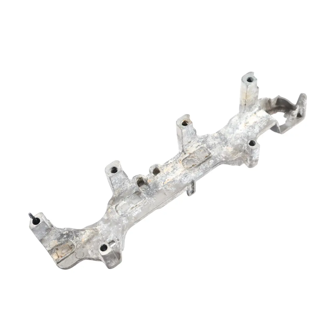 Staffa Collettore Ingresso Audi A7 S7 4G8 A8 S8 D4 4.0 TFSI Sinistra per con numero di parte 079133340R Staffa Collettore Ingresso Audi A7 S7 4G8 A8 S8 D4 4.0 TFSI Sinistra - SKU 079133340R - Numero di parte 079133340R