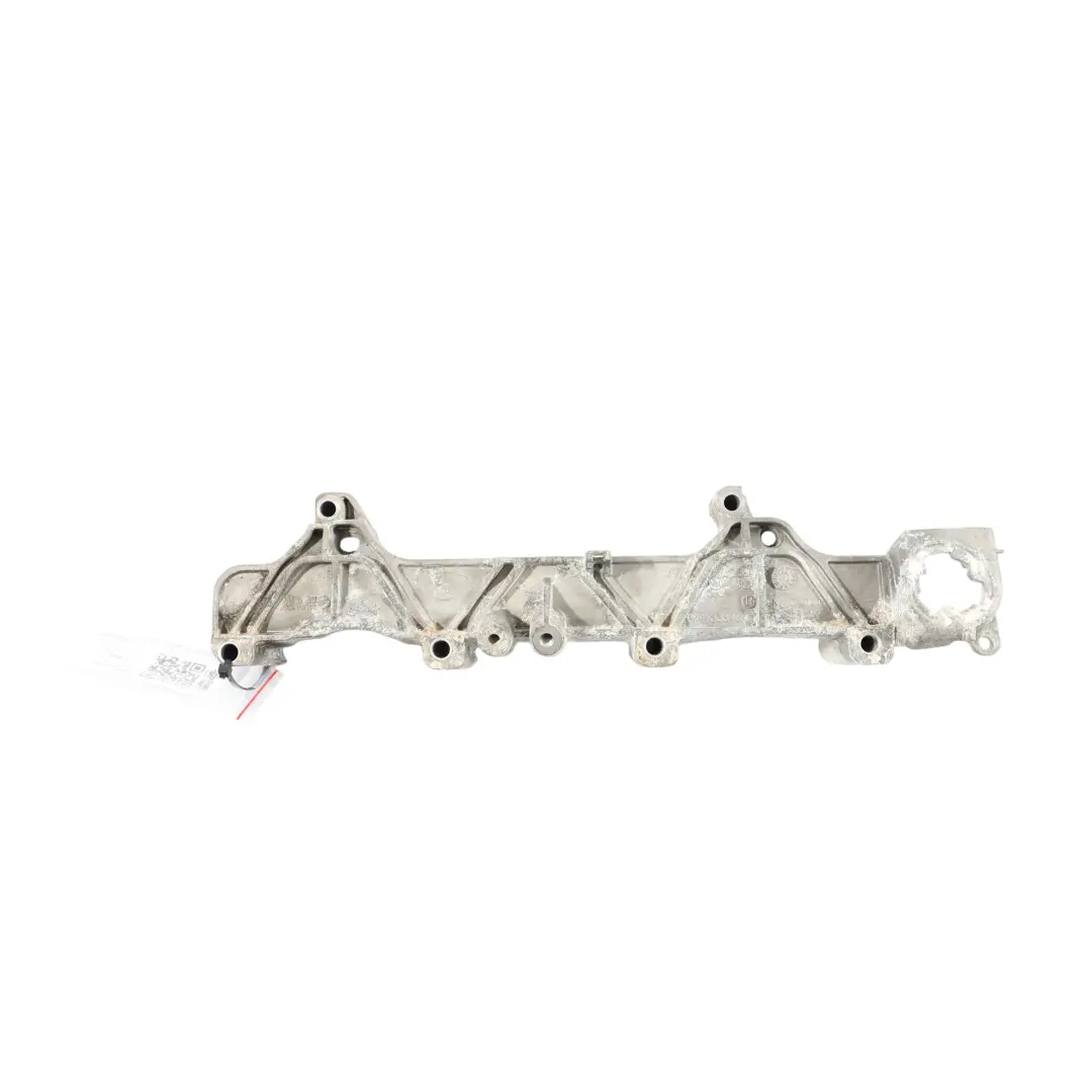 Staffa Collettore Ingresso Audi A7 S7 4G8 A8 S8 D4 4.0 TFSI Sinistra per con numero di parte 079133340R Staffa Collettore Ingresso Audi A7 S7 4G8 A8 S8 D4 4.0 TFSI Sinistra - SKU 079133340R - Numero di parte 079133340R