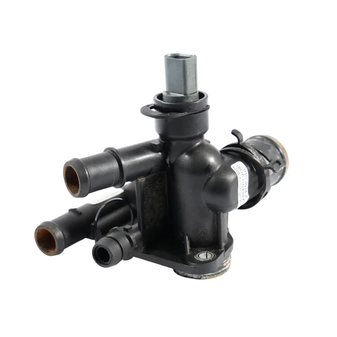 BWA Benzina Tubo Flangia Refrigerante per VW Volkswagen Golf 5 2.0 TSI con numero di parte 08F121133G VW Volkswagen Golf 5 2.0 TSI BWA Benzina Tubo Flangia Refrigerante - SKU 06F121133G - Numero di parte 08F121133G