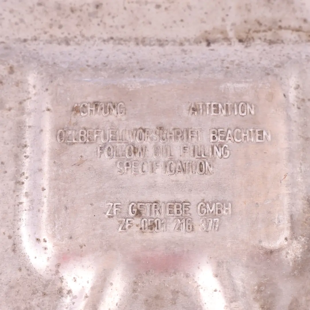 Miska Oleju Olejowa Skrzyni Biegów Automat NWJ do Audi A8 D4 3.0 TDI o numerze 0BK321359 Audi A8 D4 3.0 TDI Miska Oleju Olejowa Skrzyni Biegów Automat NWJ - SKU 0BK321359 - Numer Części 0BK321359