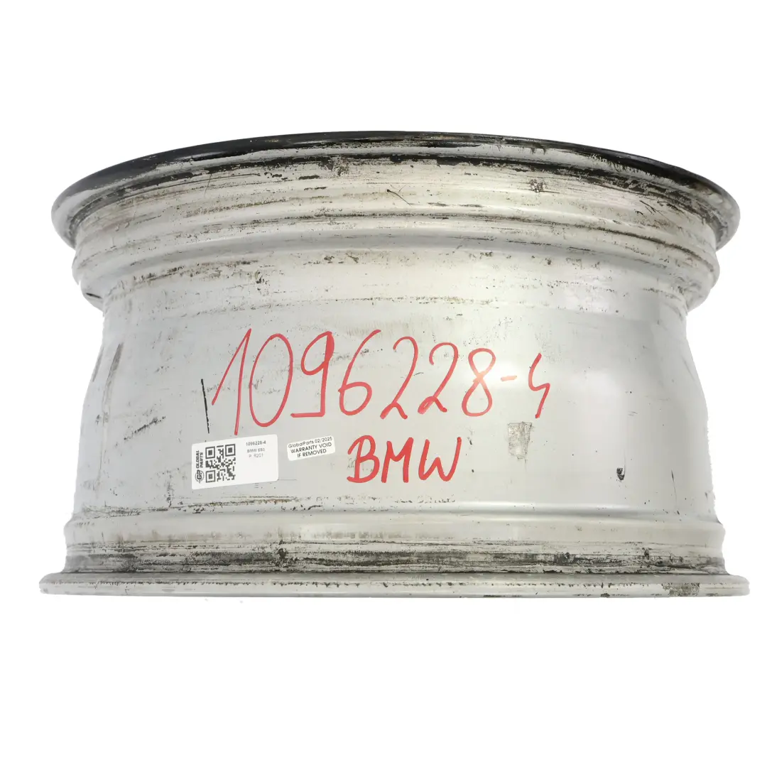 Cerchio posteriore nero lega 19" V Spoke 63 ET:45 10J per BMW X5 Serie E53 con numero di parte 1096228 BMW X5 Serie E53 Cerchio posteriore nero lega 19" V Spoke 63 ET:45 10J - SKU 1096228-4 - Numero di parte 1096228