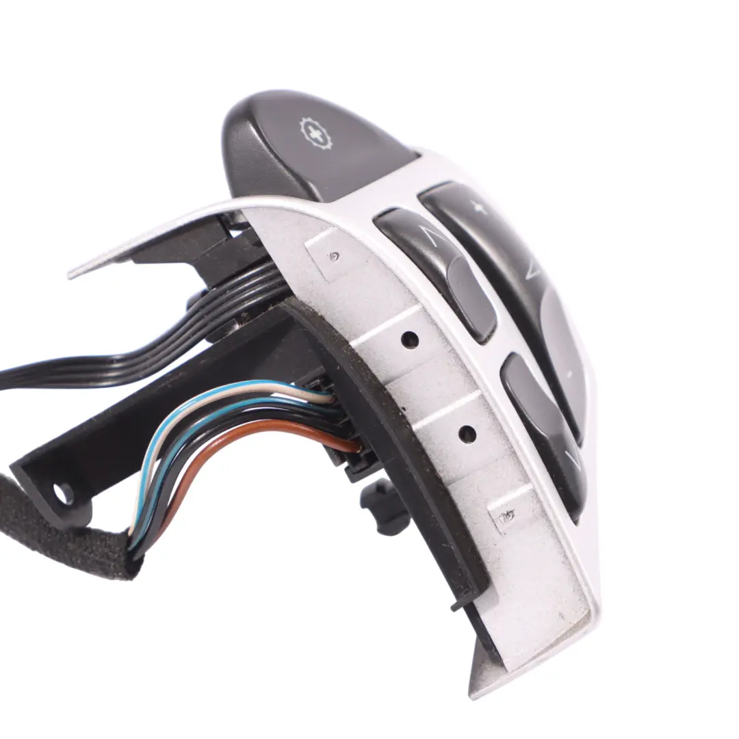 Botón Interruptor Radio Control Multifunción para SAAB 93 9-3 Volante con número de pieza 12764169 SAAB 93 9-3 Volante Botón Interruptor Radio Control Multifunción - SKU 12764169 - Número de pieza 12764169