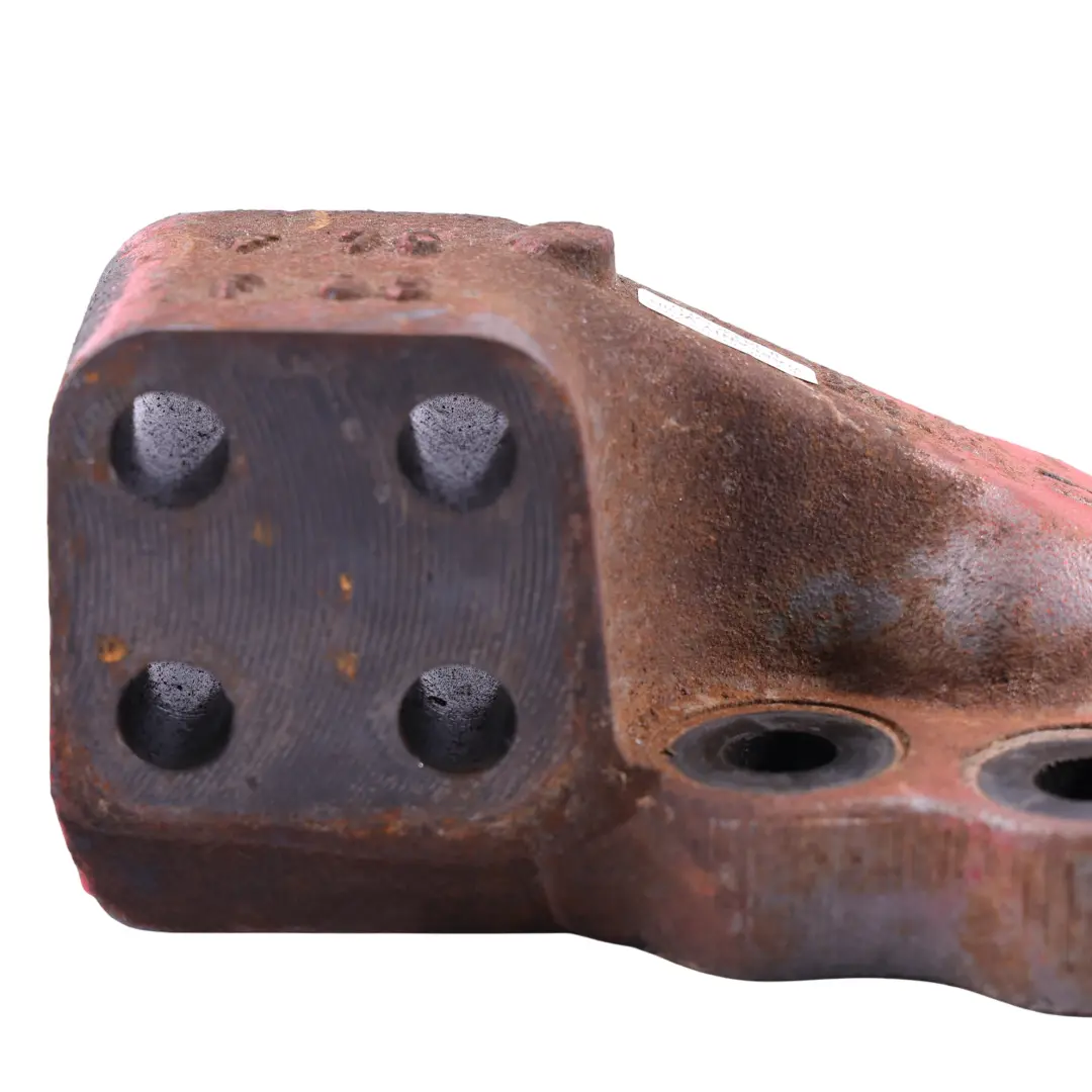 85CF 85.430 XF Engine Mount Carrier Bracket Support to DAF with Part number 1317045 DAF 85CF 85.430 XF Engine Mount Carrier Bracket Support - SKU 1317045 - Part number 1317045