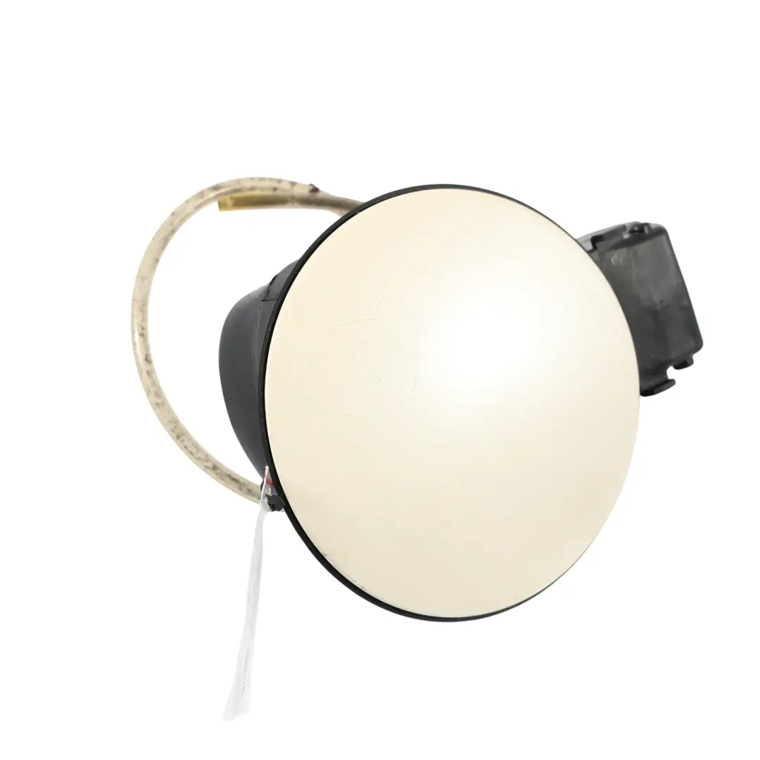 VW New Beetle Sportello Carburante Chiusura Beige Harvest Moon B1M - SKU 1C0809857R-HMB - Numero di parte 1C0809857R