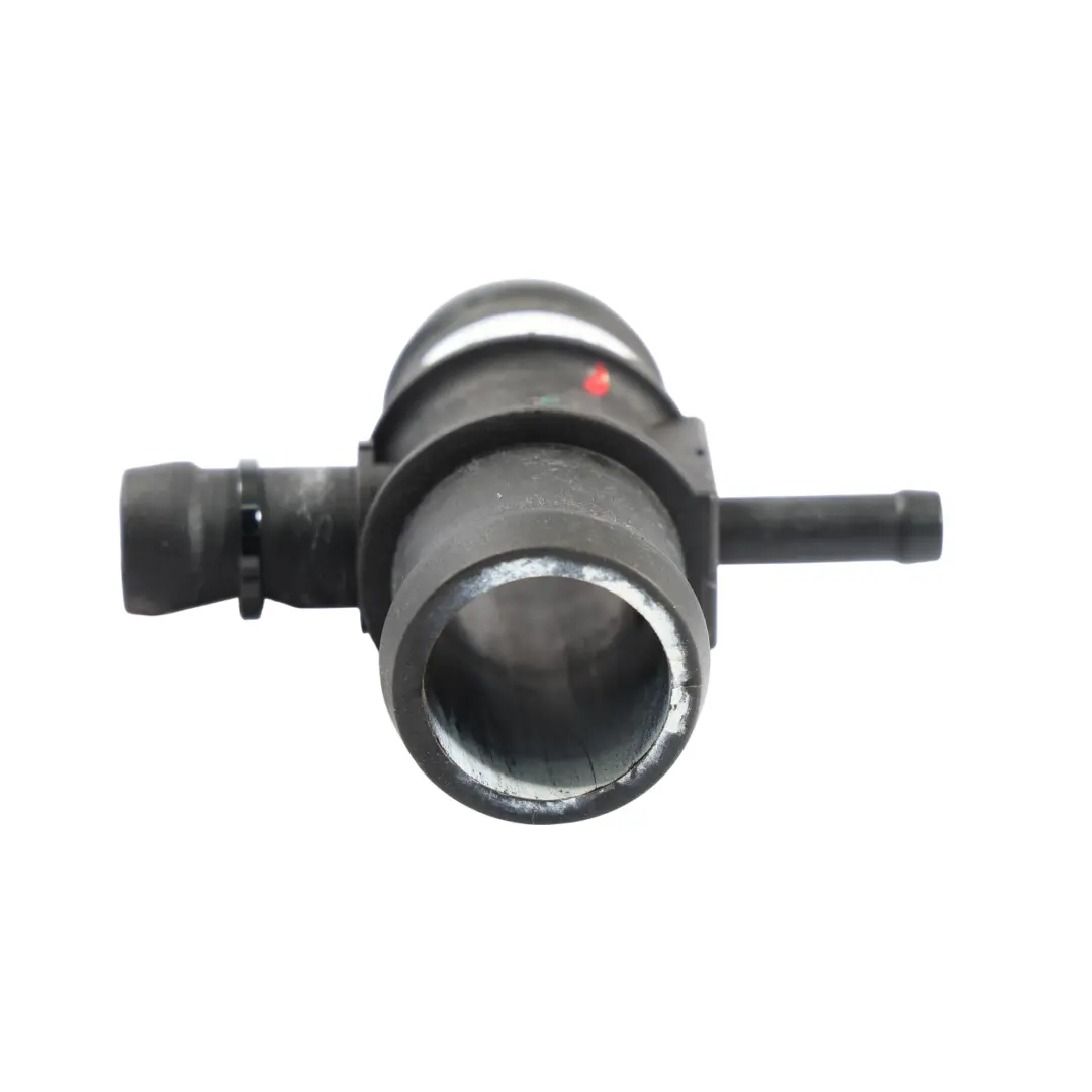 BSE Króciec Chłodnicy Wody do Audi A3 8P 1.6 MPI o numerze 1K0121087E Audi A3 8P 1.6 MPI BSE Króciec Chłodnicy Wody - SKU 1K0121087E - Numer Części 1K0121087E