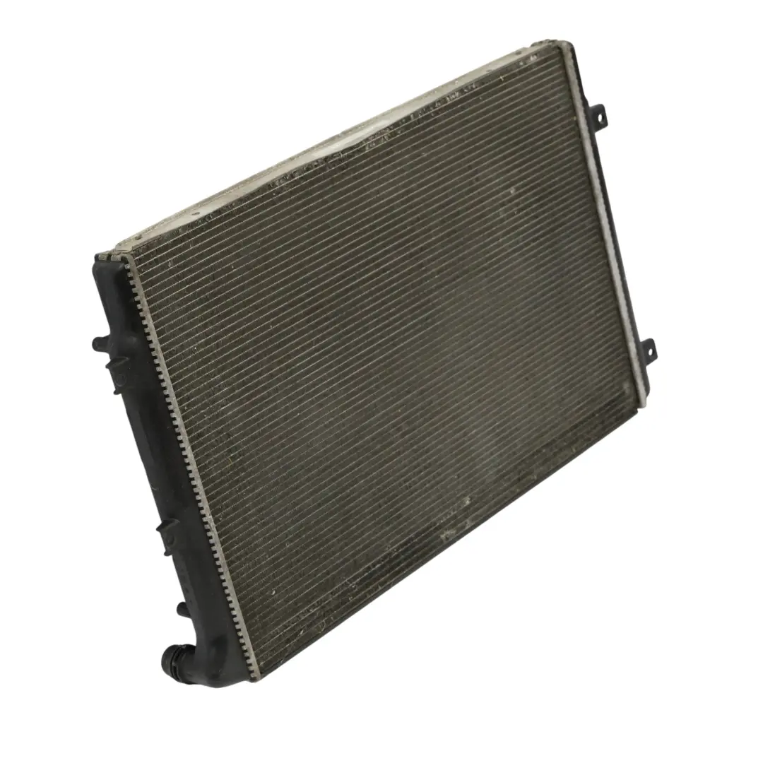 Chłodnica Radiator Silnika 2.0 Diesel BMN BUY do Audi A3 8P o numerze 1K0121251BK Audi A3 8P Chłodnica Radiator Silnika 2.0 Diesel BMN BUY - SKU 1K0121251BK - Numer Części 1K0121251BK