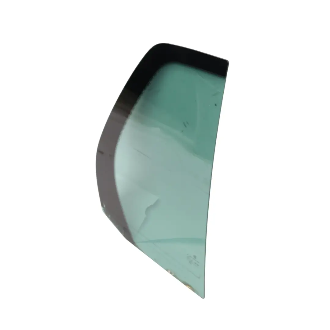 Mk5 Finestra Laterale Posteriore Destra Triangolo Vetro Colorato per Volkswagen Golf con numero di parte 1K6845216B Volkswagen Golf Mk5 Finestra Laterale Posteriore Destra Triangolo Vetro Colorato - SKU 1K6845216B - Numero di parte 1K6845216B