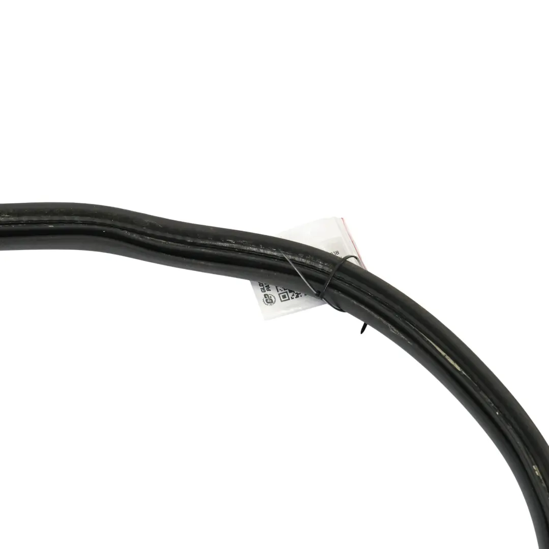 Uszczelka Klapy Bagażnika Tylna do Volkswagen VW New Beetle o numerze 1Y0827703B Volkswagen VW New Beetle Uszczelka Klapy Bagażnika Tylna - SKU 1Y0827703B - Numer Części 1Y0827703B