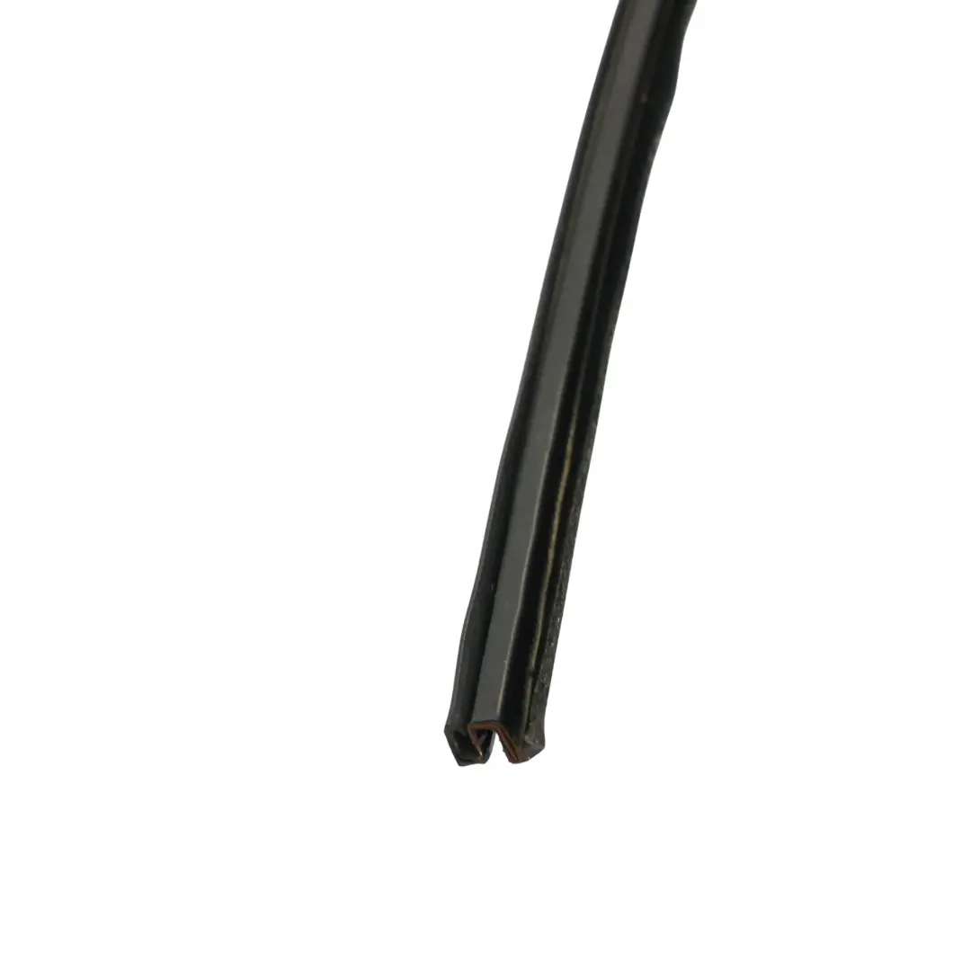 Joint Ouverture Vitre Porte Gauche pour Volkswagen New Beetle Cabriolet à propos du numéro de pièce 1Y0837477C Volkswagen New Beetle Cabriolet Joint Ouverture Vitre Porte Gauche - SKU 1Y0837477C - Numéro de pièce 1Y0837477C