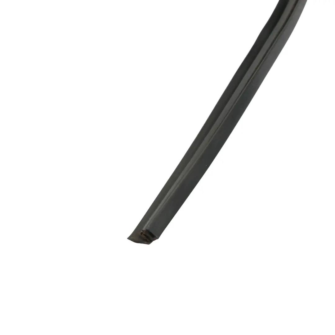 Joint Ouverture Vitre Intérieure Avant Droite pour Volkswagen New Beetle à propos du numéro de pièce 1Y0837478C Volkswagen New Beetle Joint Ouverture Vitre Intérieure Avant Droite - SKU 1Y0837478C - Numéro de pièce 1Y0837478C