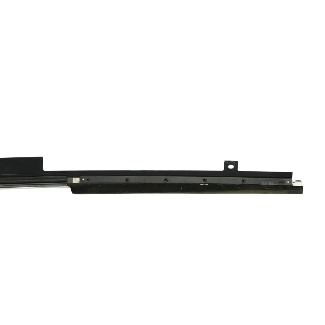 Listwa Zgarniająca Chrom Prawy Tył do Volkswagen New Beetle Cabrio o numerze 1Y0853300G Volkswagen New Beetle Cabrio Listwa Zgarniająca Chrom Prawy Tył - SKU 1Y0853300G - Numer Części 1Y0853300G