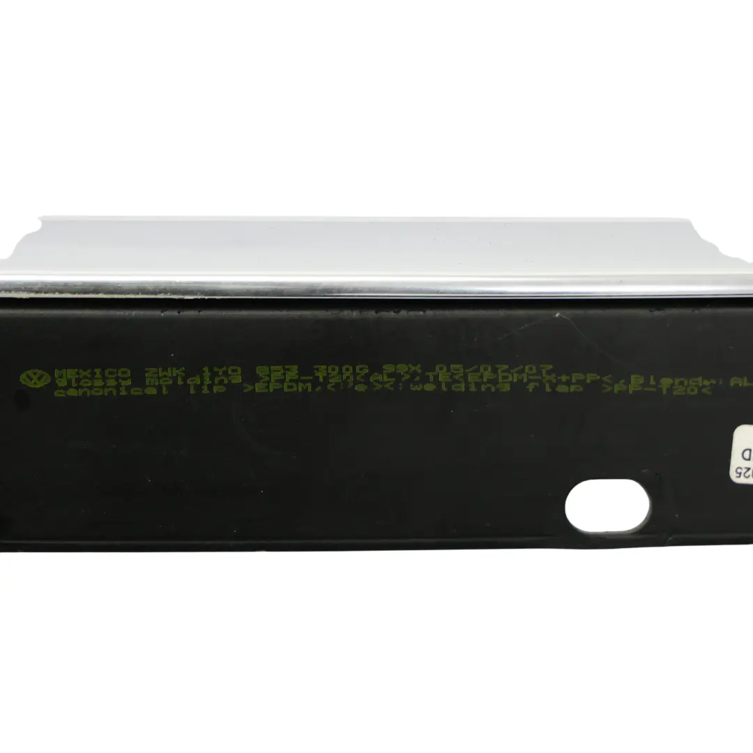 Joint Chromé Garniture Arrière Droite pour Volkswagen New Beetle Cabriolet à propos du numéro de pièce 1Y0853300G Volkswagen New Beetle Cabriolet Joint Chromé Garniture Arrière Droite - SKU 1Y0853300G - Numéro de pièce 1Y0853300G