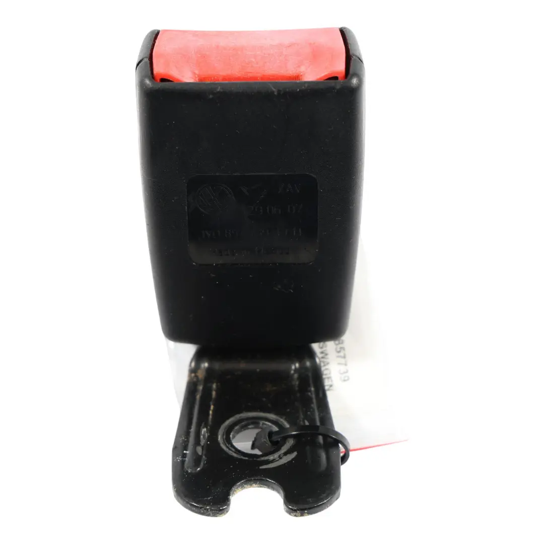 Belt Latch Seat Belt Catch Right Left N/O/S to Volkswagen New Beetle Rear with Part number 1Y0857739 Volkswagen New Beetle Rear Belt Latch Seat Belt Catch Right Left N/O/S - SKU 1Y0857739 - Part number 1Y0857739