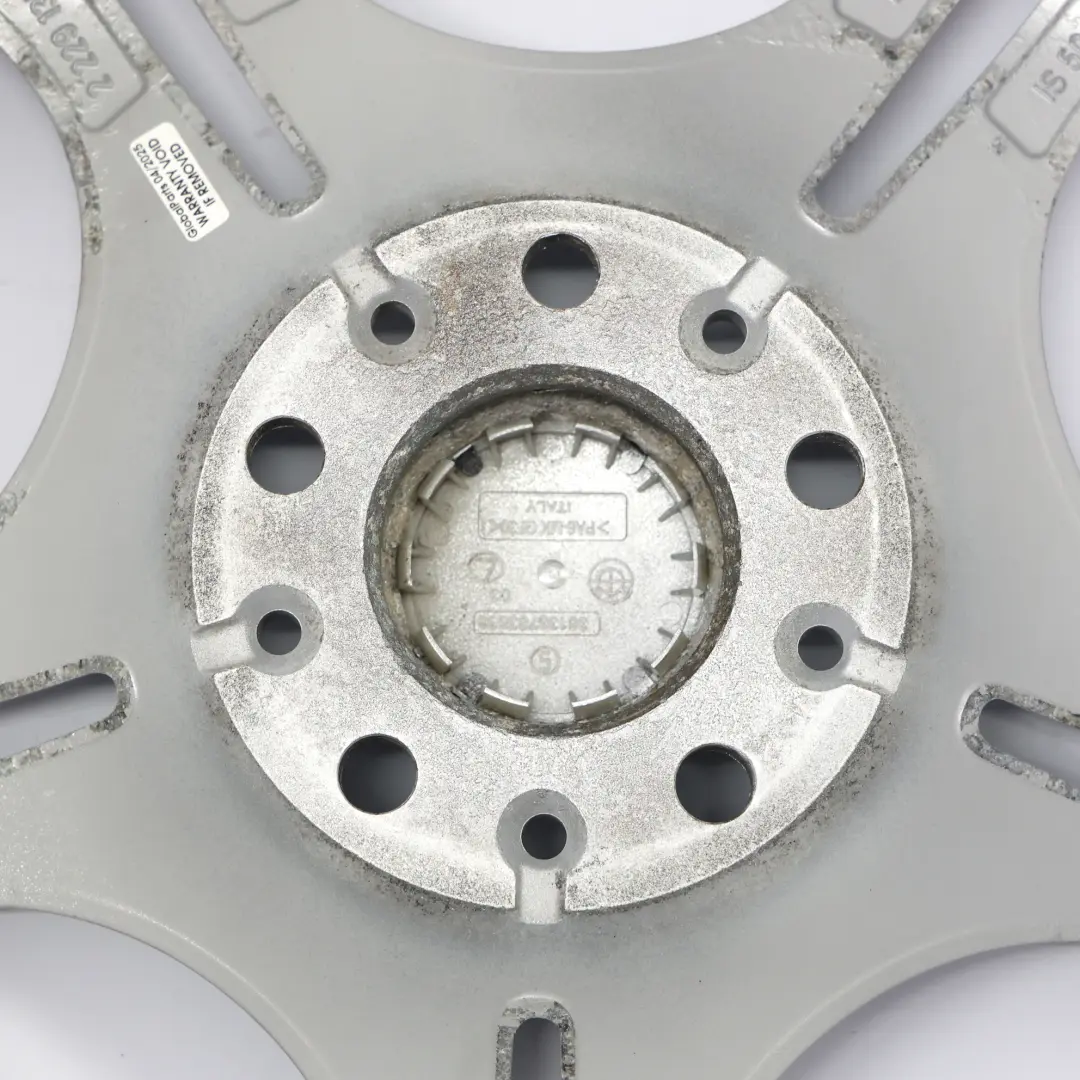 Silber Hinterrad Felge 17" 8,5J ET:50 M Doppelspeiche 68 für BMW E46 mit Teilenummer 2229135 BMW E46 Silber Hinterrad Felge 17" 8,5J ET:50 M Doppelspeiche 68 - SKU 2229135-3 - Teilenummer 2229135