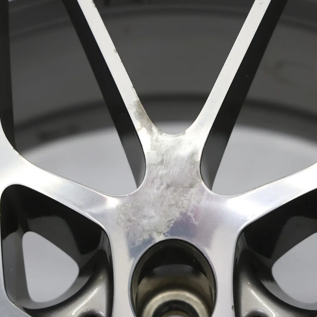 Ferric Grey Cerchio Posteriore In Lega 20" M Styling 666 10J per BMW F80 M3 con numero di parte 2287501 BMW F80 M3 Ferric Grey Cerchio Posteriore In Lega 20" M Styling 666 10J - SKU 2287501-3 - Numero di parte 2287501