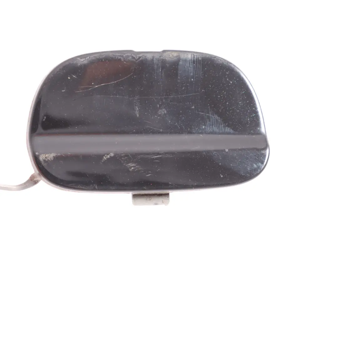 Paraurti Flap Towing Posteriore Destro Nero Mezzanotte A94 per Mini R56 R57 con numero di parte 2751704 Mini R56 R57 Paraurti Flap Towing Posteriore Destro Nero Mezzanotte A94 - SKU 2751704-MNB - Numero di parte 2751704