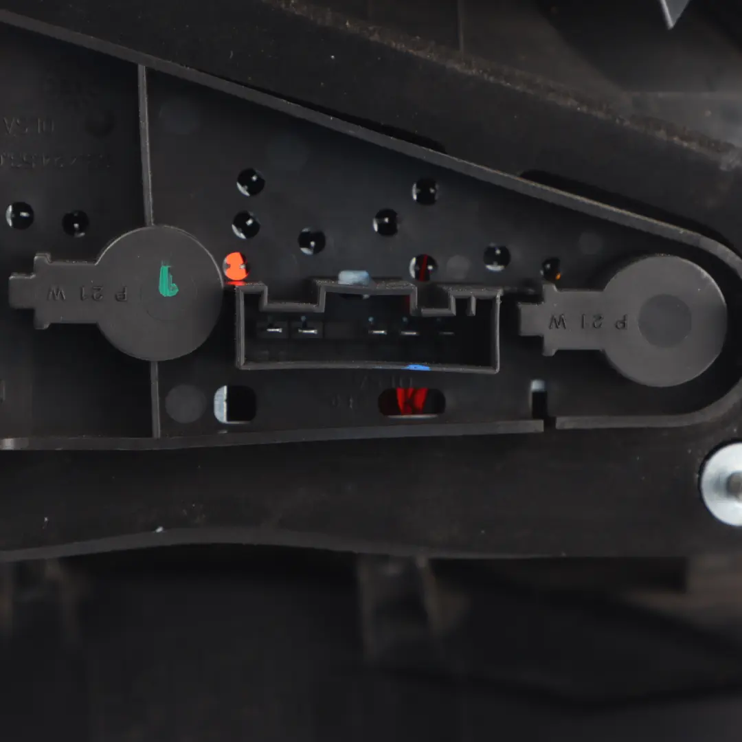BMW X1 E84 Lampa Tylna Tył Prawa - SKU 2990110-1 - Numer Części 2990110