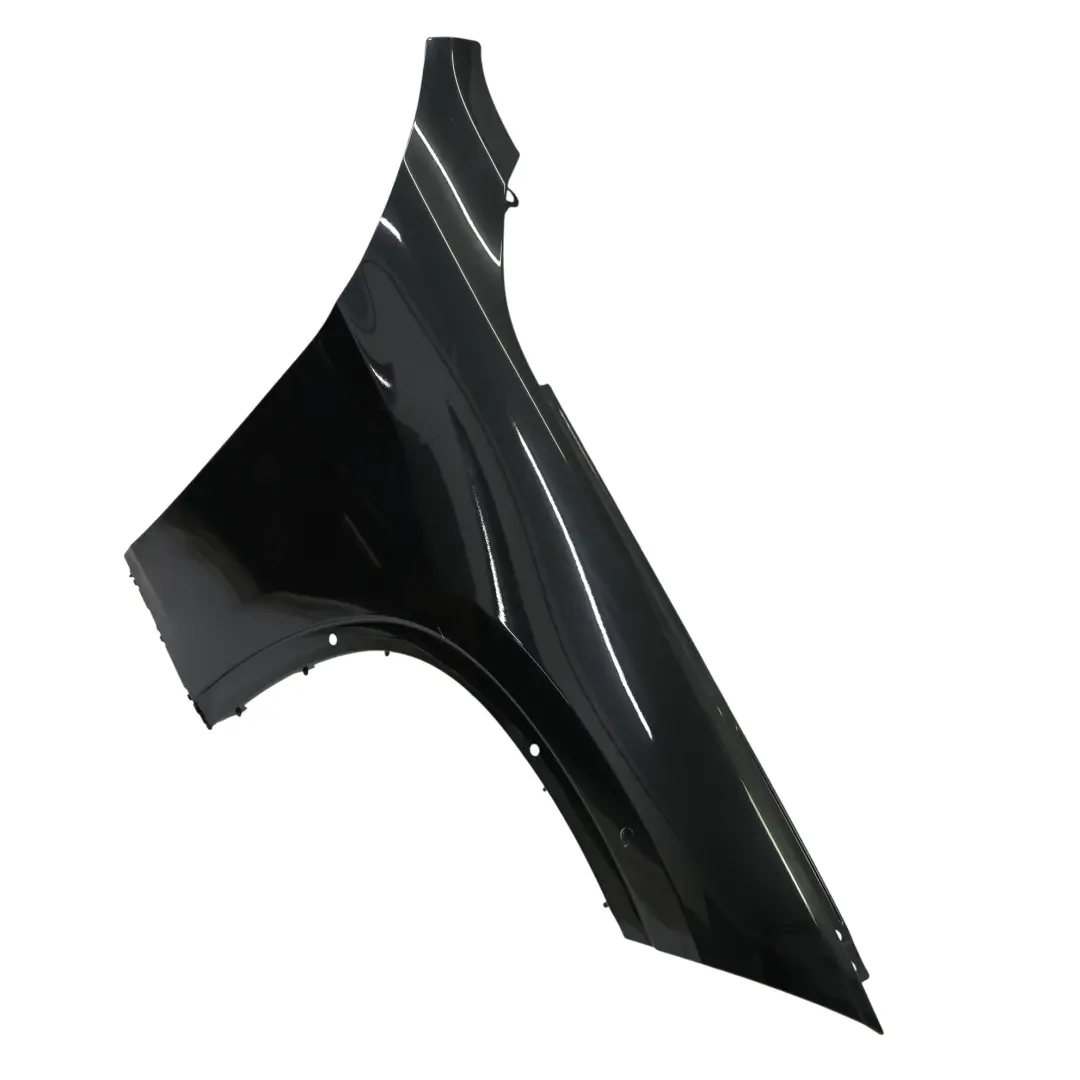 Panel de Ala Delantero Derecho Black Sapphire Metallic - 475 para BMW X1 E84 con número de pieza 2993156 BMW X1 E84 Panel de Ala Delantero Derecho Black Sapphire Metallic - 475 - SKU 2993156-BS1 - Número de pieza 2993156