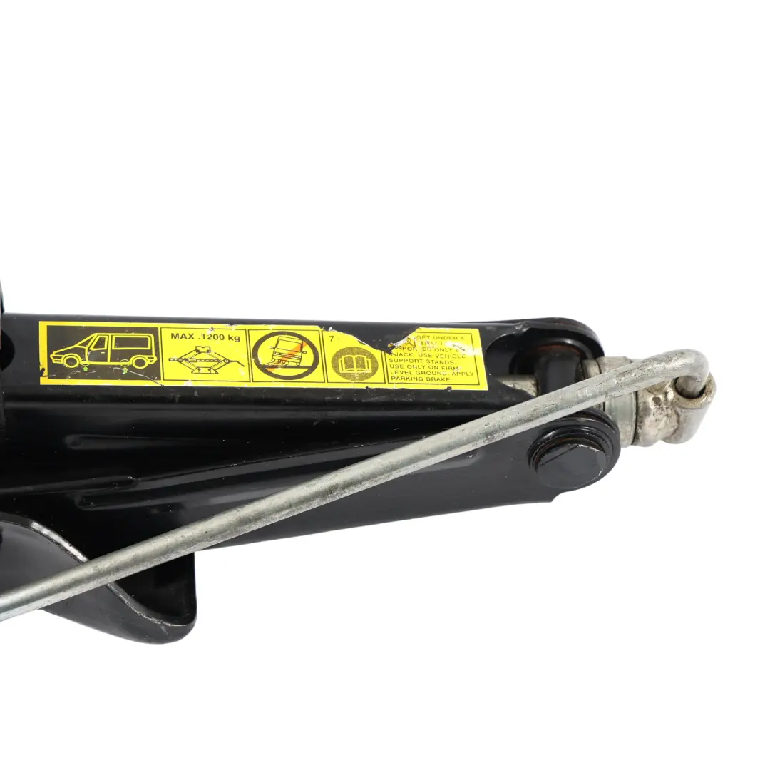 Mk8 Cric Sollevamento Ruota Scorta Manovella 2T1417085AH per Ford Transit con numero di parte 2T14-17085-AH-1 Ford Transit Mk8 Cric Sollevamento Ruota Scorta Manovella 2T1417085AH - SKU 2T14-17085-AH-1 - Numero di parte 2T14-17085-AH-1