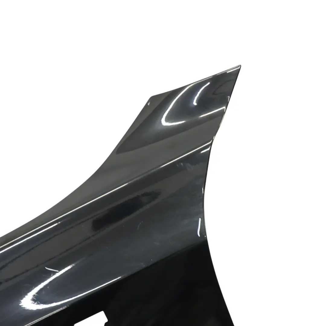 Aleta Lateral Delantera Izquierda Guardabarros Black Sapphire 475 para BMW X3 E83 con número de pieza 3405921 BMW X3 E83 Aleta Lateral Delantera Izquierda Guardabarros Black Sapphire 475 - SKU 3405921-BS2 - Número de pieza 3405921