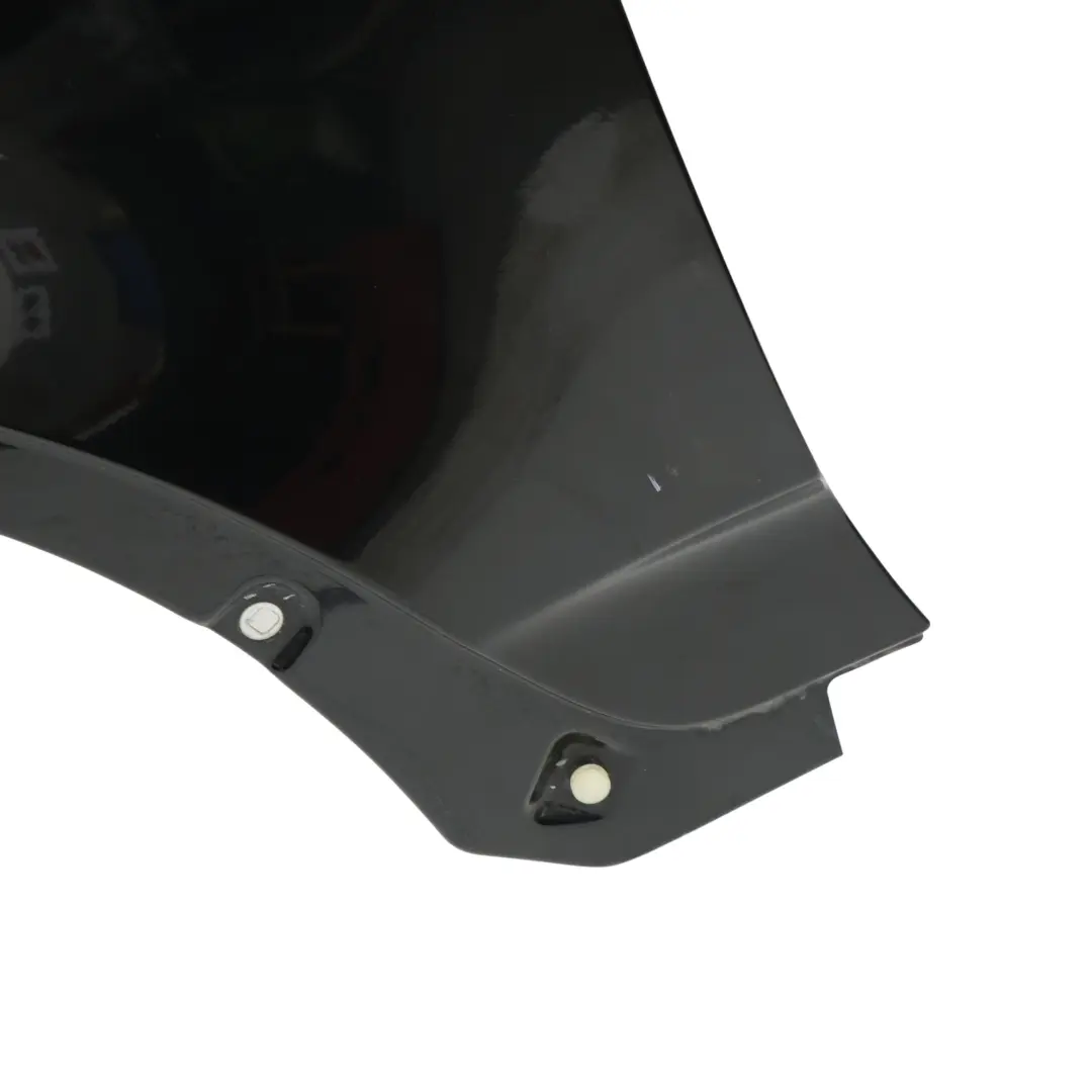 Błotnik Lewy Przedni Black Sapphire Czarny Metalik - 475 do BMW X3 E83 o numerze 3405921 BMW X3 E83 Błotnik Lewy Przedni Black Sapphire Czarny Metalik - 475 - SKU 3405921-BS2 - Numer Części 3405921