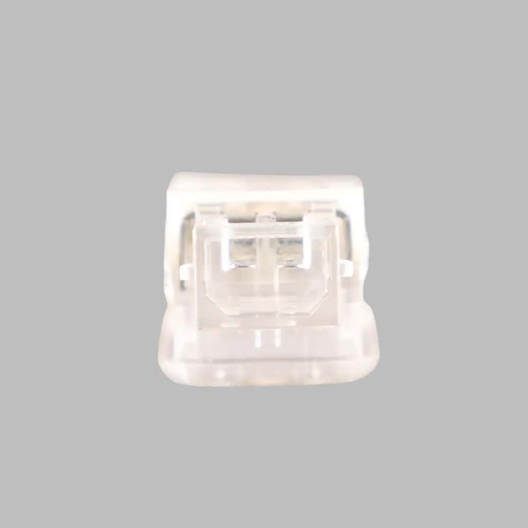 Audi A4 B8 A6 C5 Q7 4L A8 4H Lampka Oświetlenia Kabiny - SKU 4B0947415 - Numer Części 4B0947415