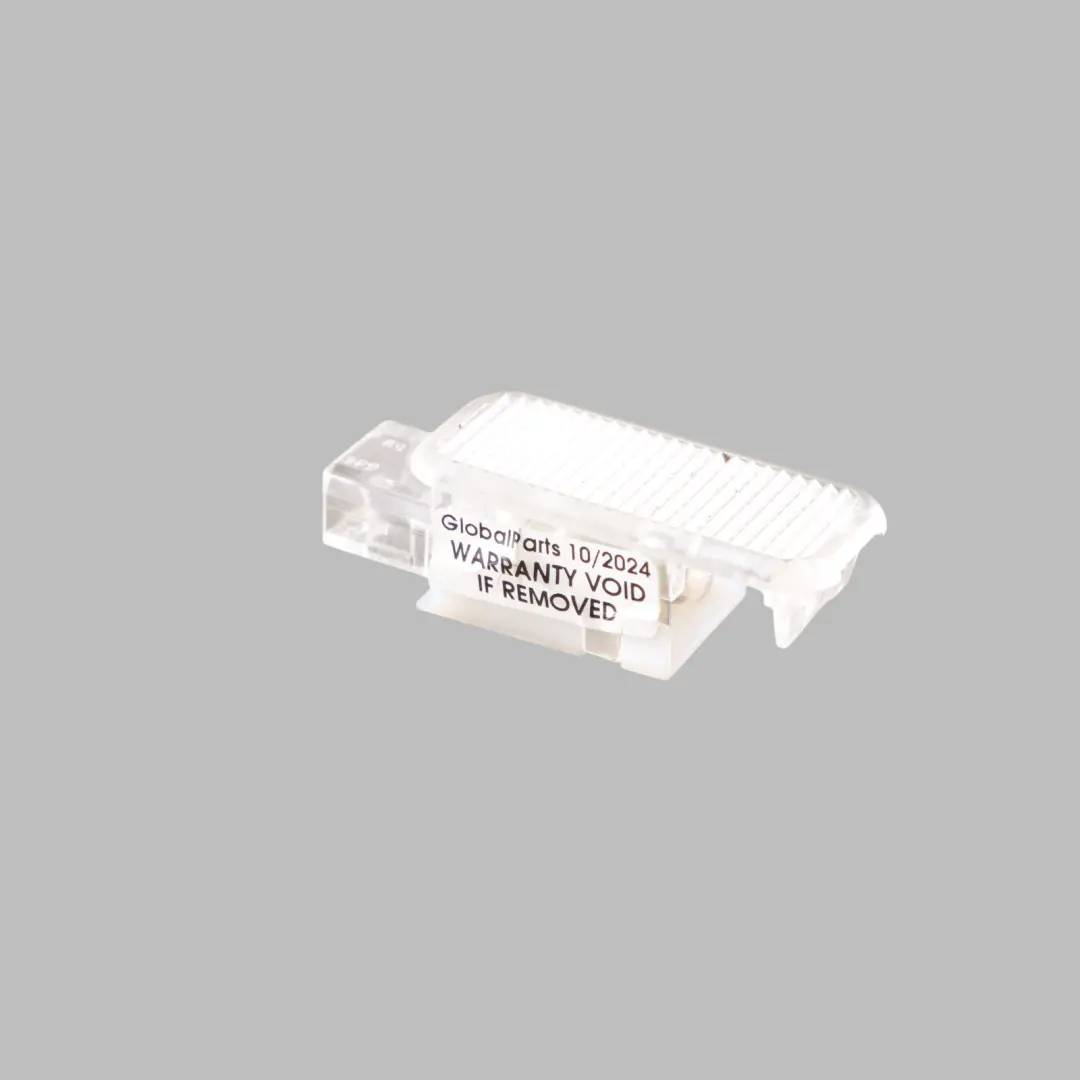 Audi A4 B8 A6 C5 Q7 4L A8 4H Lampka Oświetlenia Kabiny - SKU 4B0947415 - Numer Części 4B0947415